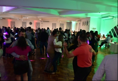 BAILE DE CASAIS - DIA DOS NAMORADOS 2023