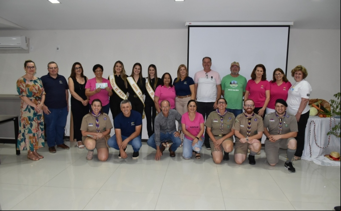 ENTREGA DO VALOR ARRECADADO DO CONCURSO DA ESCOLHA DAS SOBERANAS PARA ENTIDADES