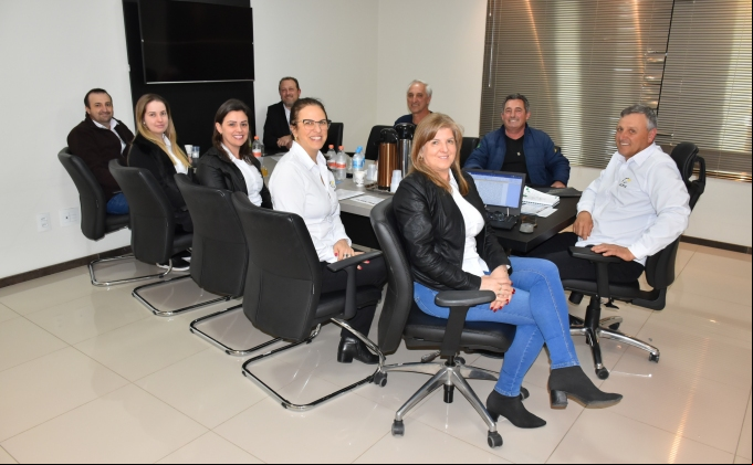 REUNIÃO COM CANDIDATOS À ELEIÇÃO MUNICIPAL DE IPÊ/RS